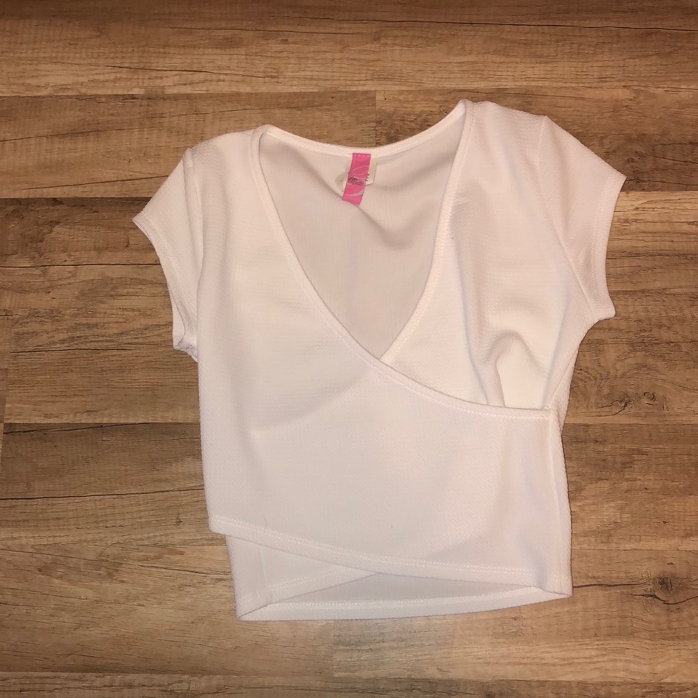 White faux Crossover Sleeve crop top